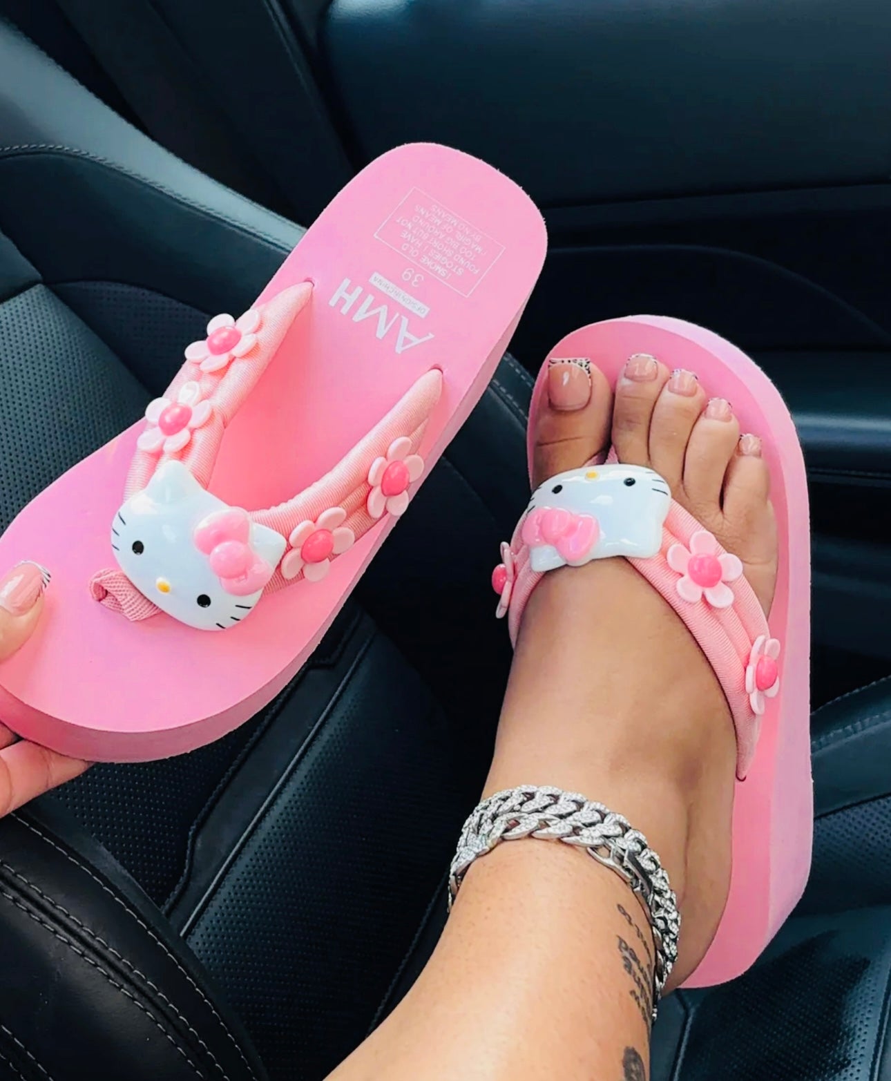 flower hello kitty sandals