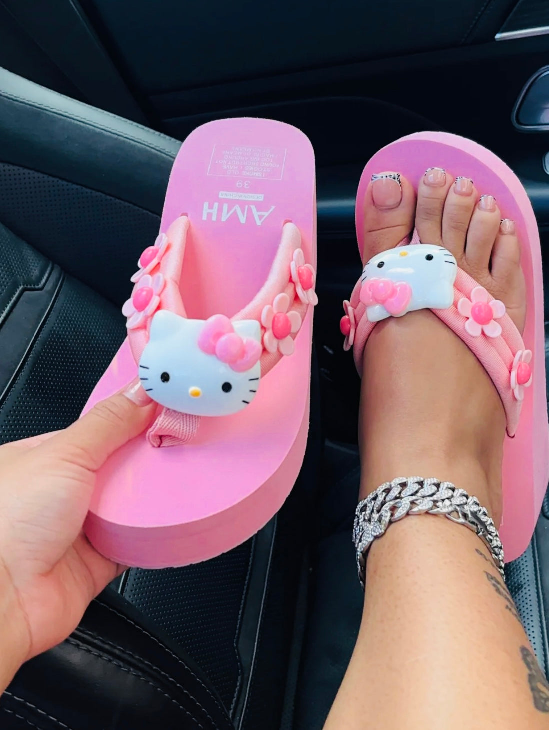 flower hello kitty sandals